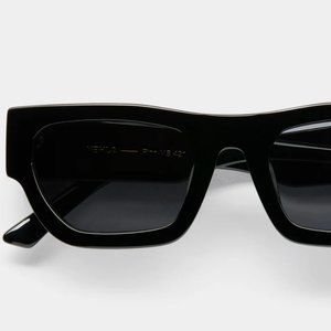 VEHLA Finn- Black/Smoke Sunglasses